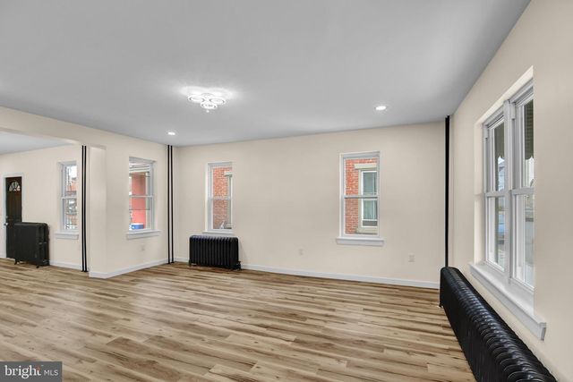 41 W WASHINGTON ST, Fleetwood, PA 19522