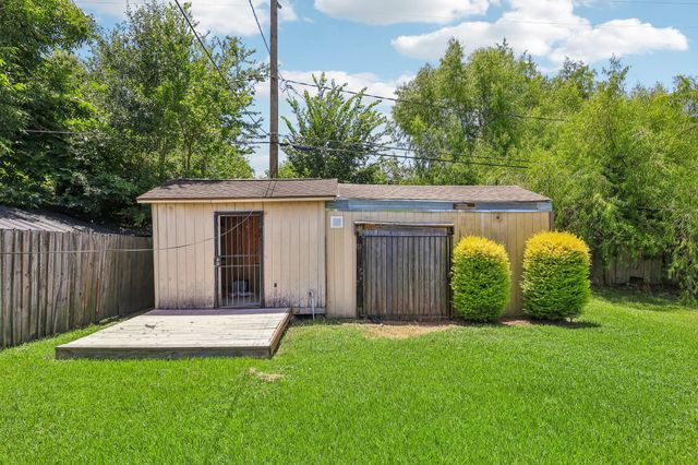4516 Dewberry Street, Houston, TX 77021