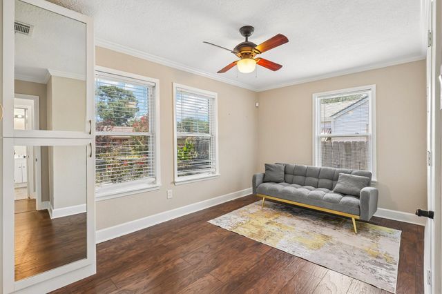 4516 Dewberry Street, Houston, TX 77021