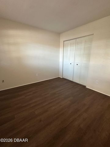 118 S Halifax Ave Apt 210, Daytona Beach, FL 32118