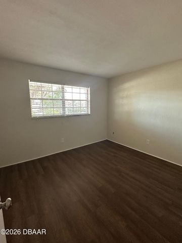 118 S Halifax Ave Apt 210, Daytona Beach, FL 32118