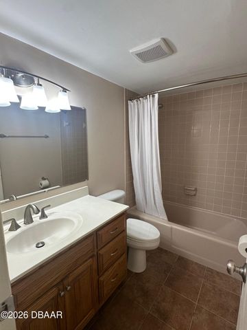 118 S Halifax Ave Apt 210, Daytona Beach, FL 32118