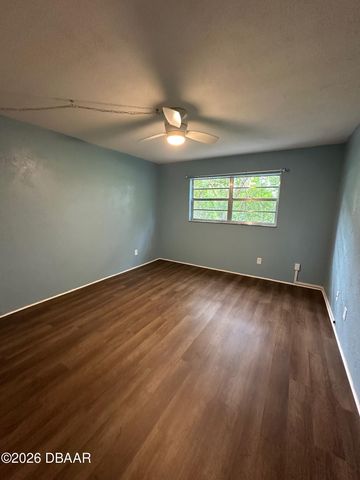 118 S Halifax Ave Apt 210, Daytona Beach, FL 32118