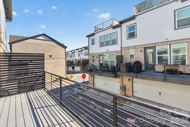 314 Hastings Run Drive, Charlotte, NC 28211