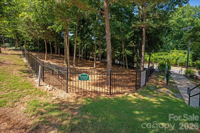 314 Hastings Run Drive, Charlotte, NC 28211