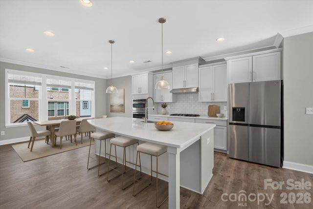 314 Hastings Run Drive, Charlotte, NC 28211