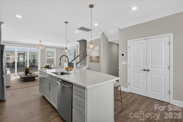 314 Hastings Run Drive, Charlotte, NC 28211