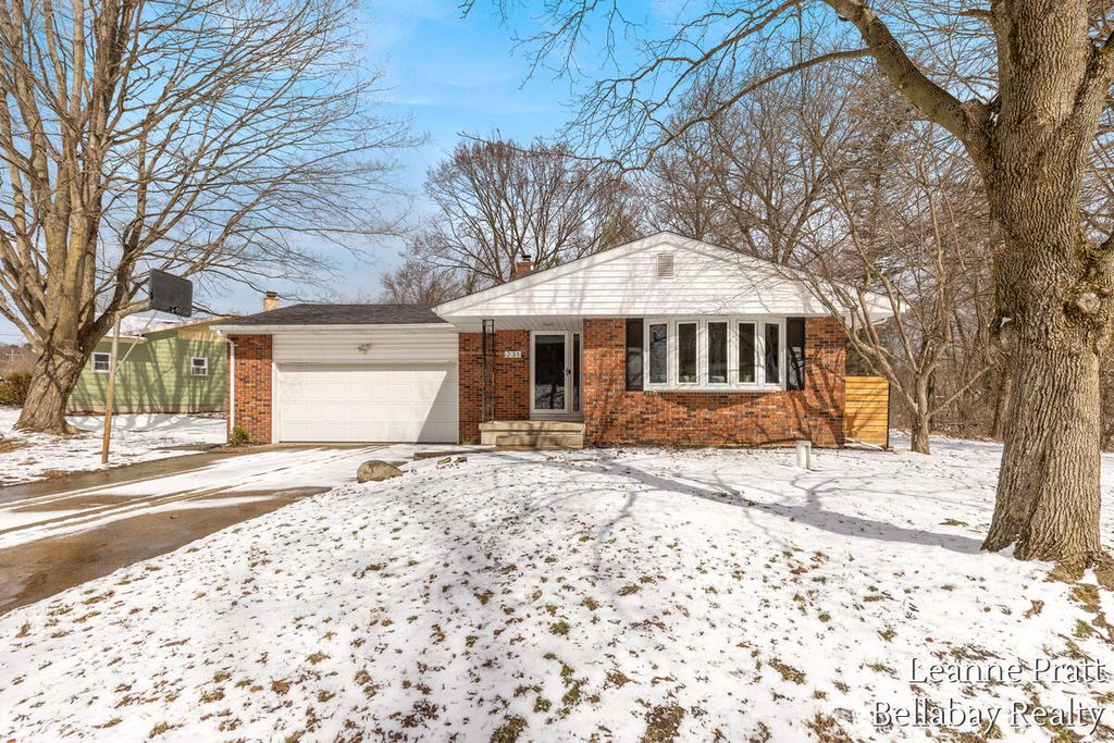 231 Eden Road, Battle Creek, MI 49017