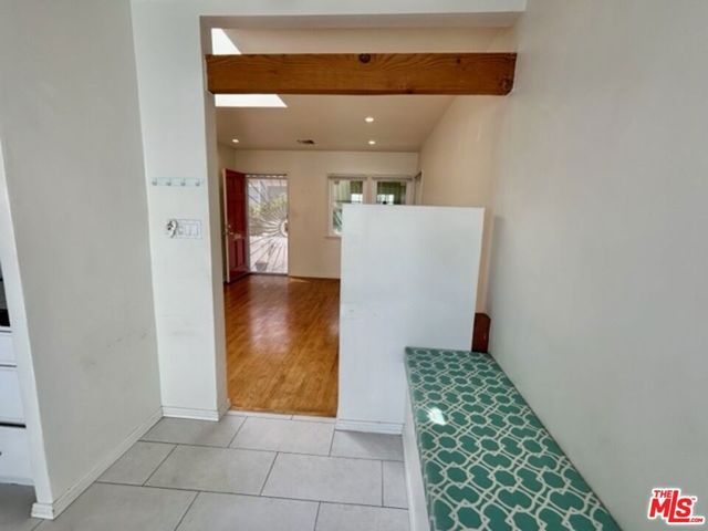 1527 W Centinela Avenue D, Santa Monica, CA 90404