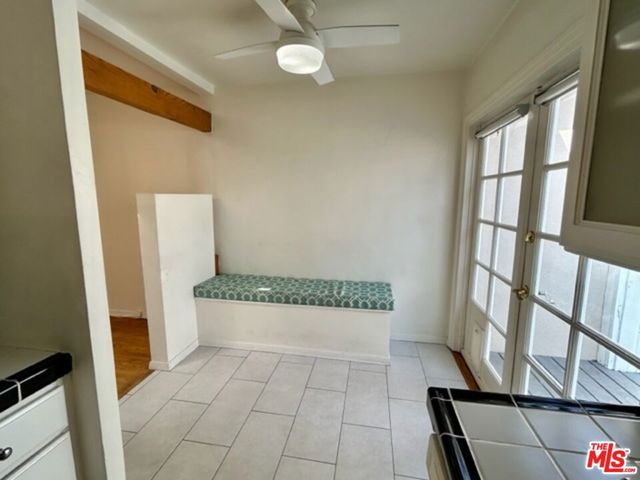 1527 W Centinela Avenue D, Santa Monica, CA 90404