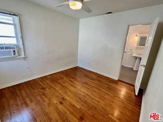 1527 W Centinela Avenue D, Santa Monica, CA 90404
