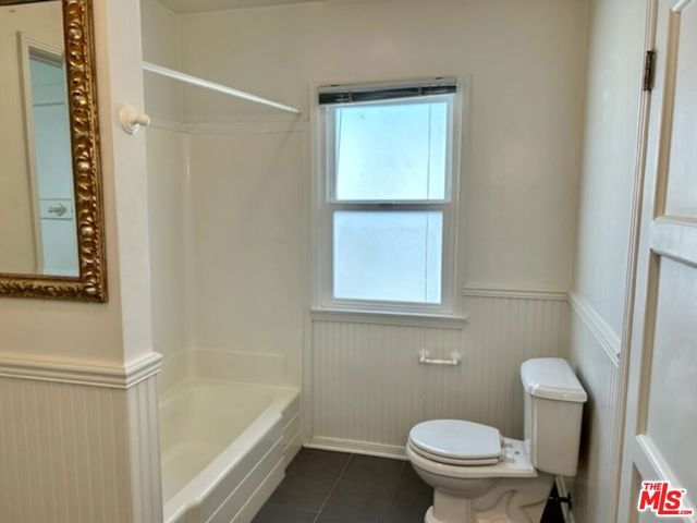 1527 W Centinela Avenue D, Santa Monica, CA 90404