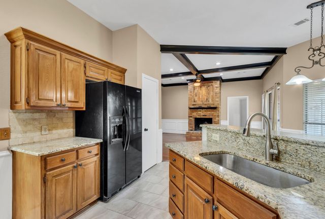 1112 Pawnee Trail, Carrollton, TX 75007