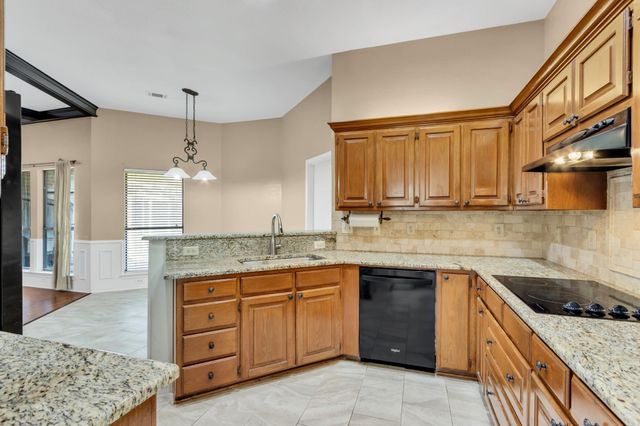 1112 Pawnee Trail, Carrollton, TX 75007