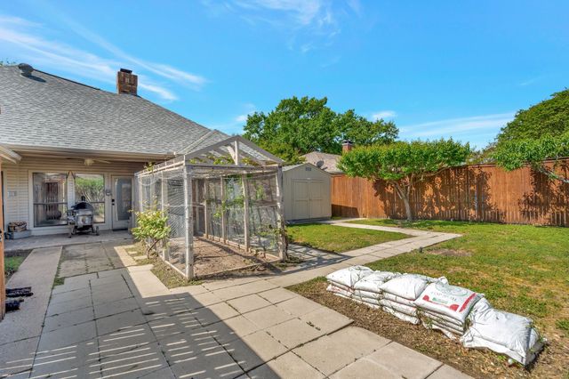 1112 Pawnee Trail, Carrollton, TX 75007