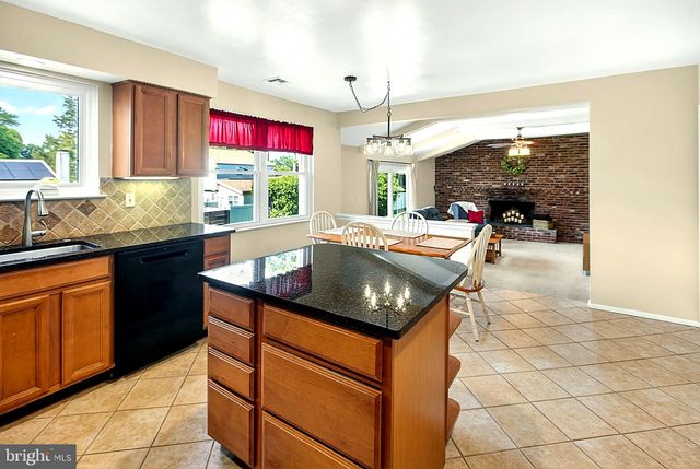 555 ELLIOTT DR, King Of Prussia, PA 19406
