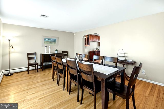 555 ELLIOTT DR, King Of Prussia, PA 19406