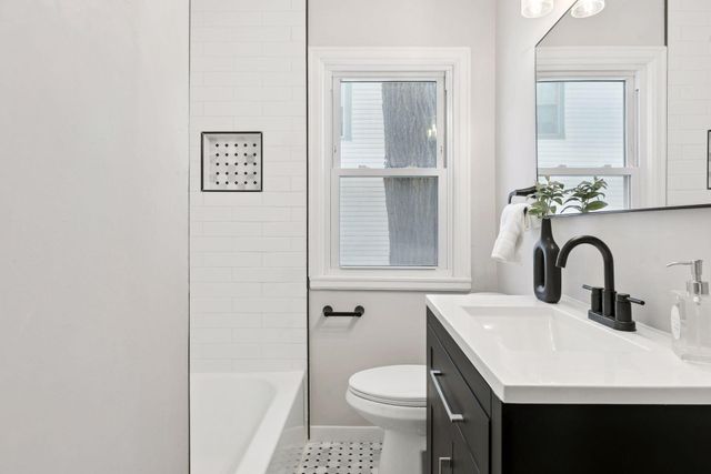 1497 Margaret Street, Saint Paul, MN 55106