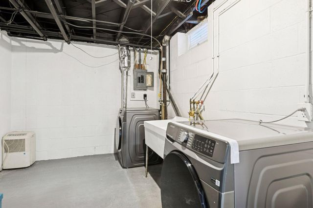 1497 Margaret Street, Saint Paul, MN 55106