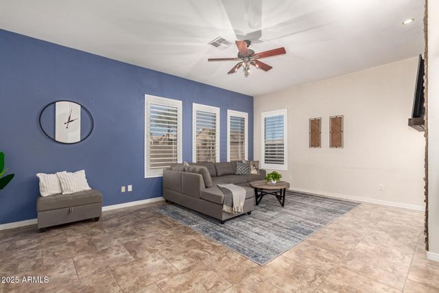 434 E SHEFFIELD Avenue, Gilbert, AZ 85296