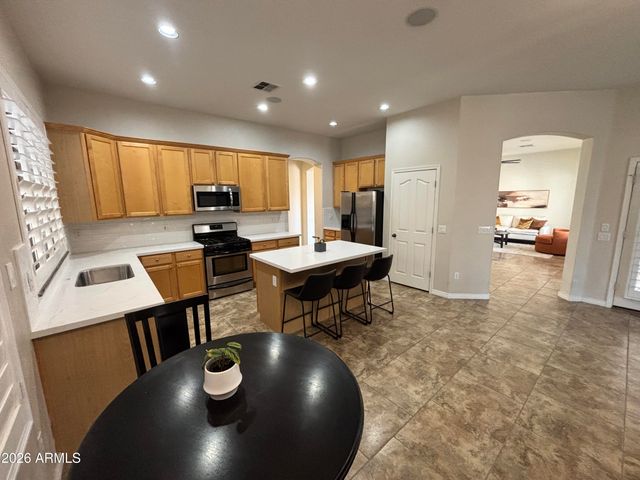 434 E SHEFFIELD Avenue, Gilbert, AZ 85296