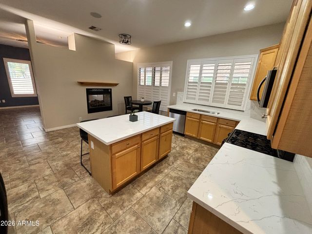 434 E SHEFFIELD Avenue, Gilbert, AZ 85296