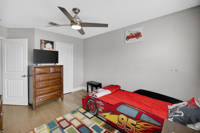 1922 Rustic Creek Drive, Garland, TX 75040
