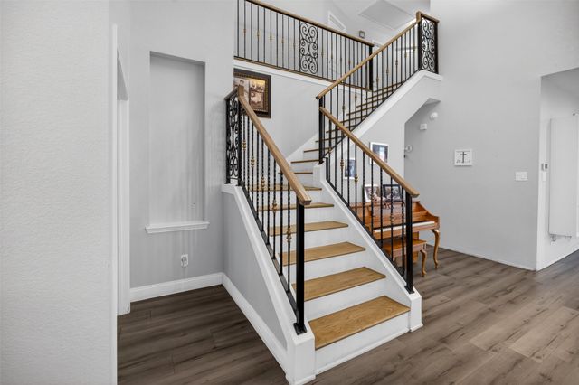 1922 Rustic Creek Drive, Garland, TX 75040