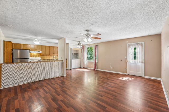 1032 Cheyenne Blvd, Madison, TN 37115
