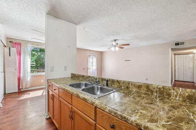 1032 Cheyenne Blvd, Madison, TN 37115