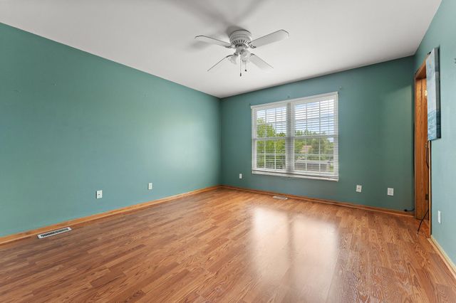 323 Quail Drive, Hobart, IN 46342