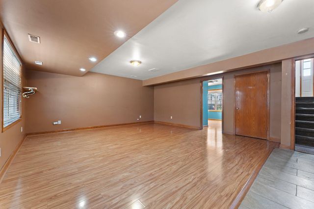 323 Quail Drive, Hobart, IN 46342