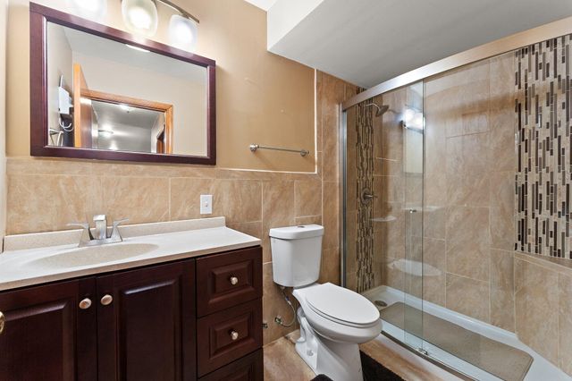 323 Quail Drive, Hobart, IN 46342
