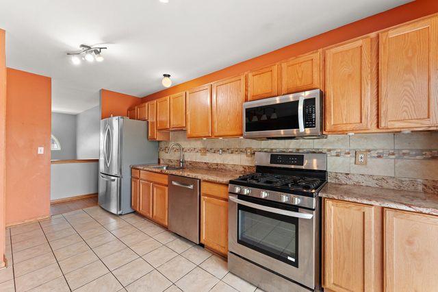 323 Quail Drive, Hobart, IN 46342