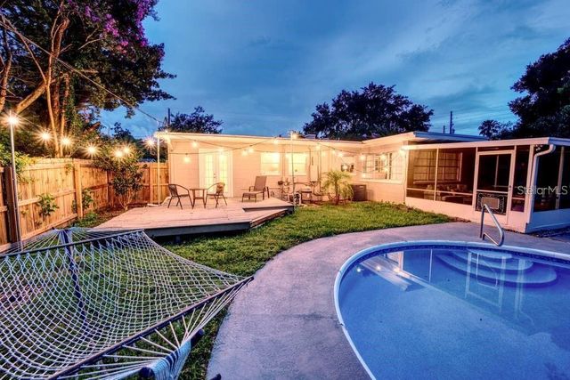 407 E CRYSTAL LAKE STREET, Orlando, FL 32806
