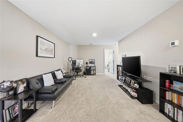 8605 FIDDLELEAF COURT, Tampa, FL 33647