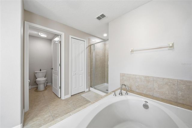 8605 FIDDLELEAF COURT, Tampa, FL 33647