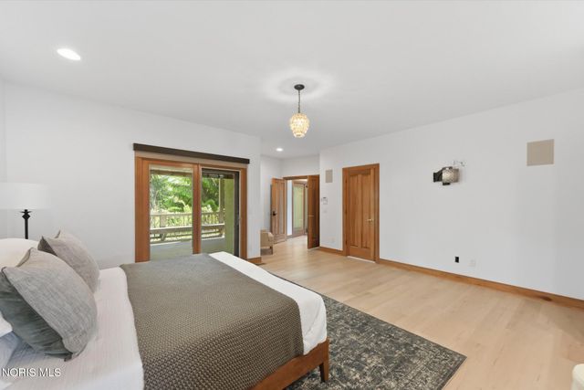 7303 Copperwood Lane, Sylvania, OH 43560