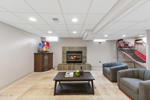 7303 Copperwood Lane, Sylvania, OH 43560
