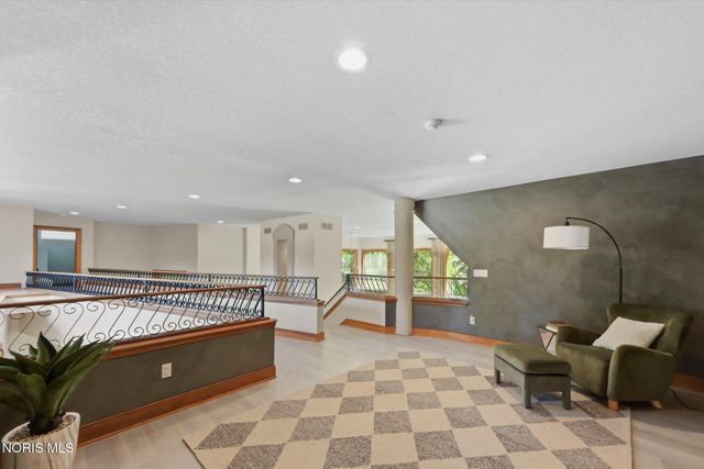 7303 Copperwood Lane, Sylvania, OH 43560