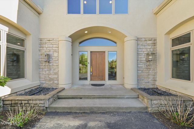 7303 Copperwood Lane, Sylvania, OH 43560