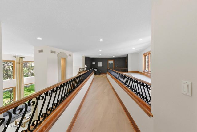 7303 Copperwood Lane, Sylvania, OH 43560