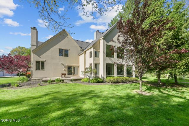 7303 Copperwood Lane, Sylvania, OH 43560