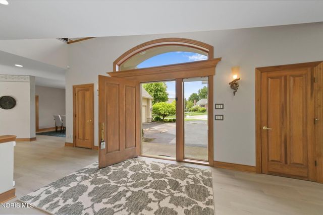 7303 Copperwood Lane, Sylvania, OH 43560