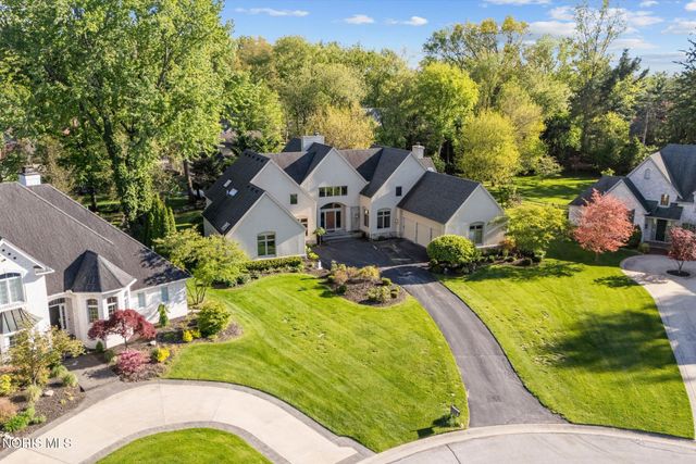 7303 Copperwood Lane, Sylvania, OH 43560