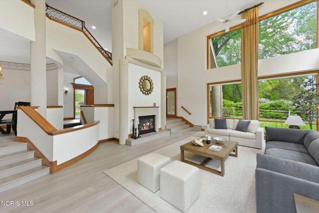 7303 Copperwood Lane, Sylvania, OH 43560