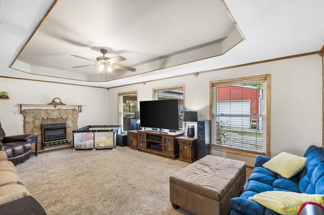 328 Brenda Drive, Ozark, MO 65721