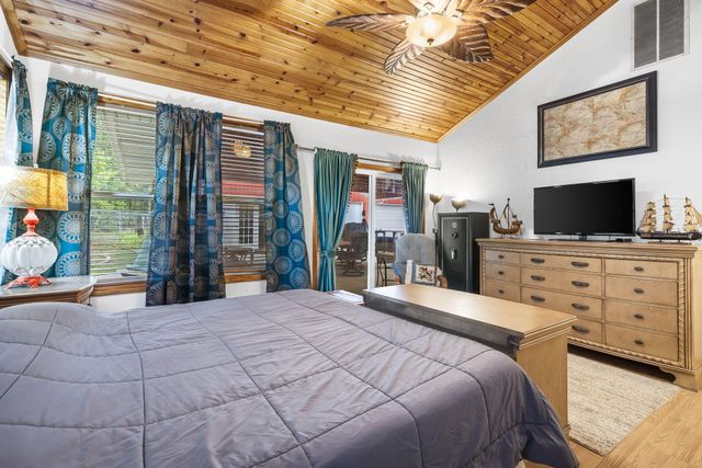 328 Brenda Drive, Ozark, MO 65721