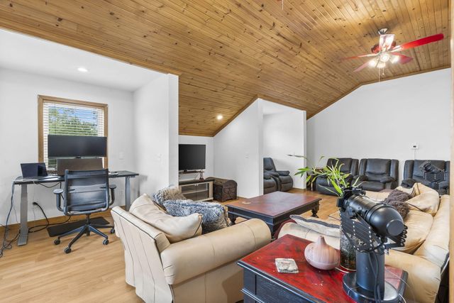 328 Brenda Drive, Ozark, MO 65721