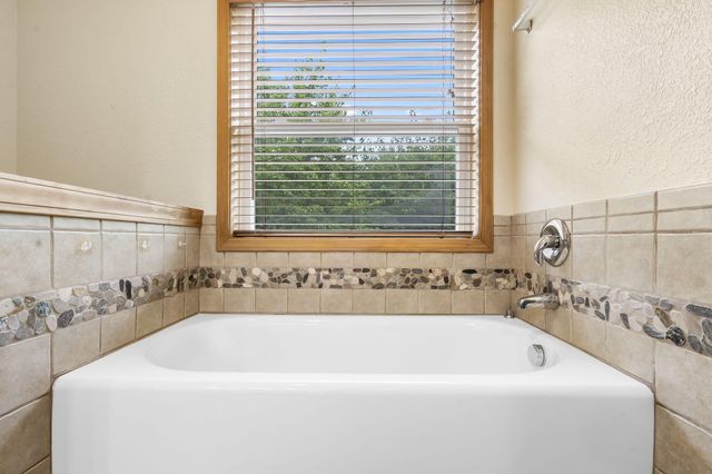 328 Brenda Drive, Ozark, MO 65721